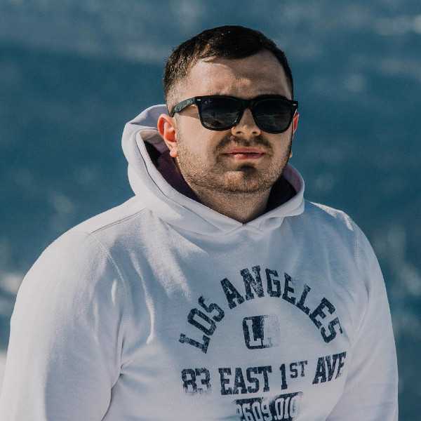 Фото: ilia adamia